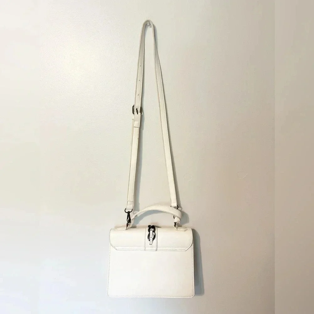 BADGLEY MISCHKA Chain Trim Two Way Shoulder Bag Crossbody Purse Strap Off White